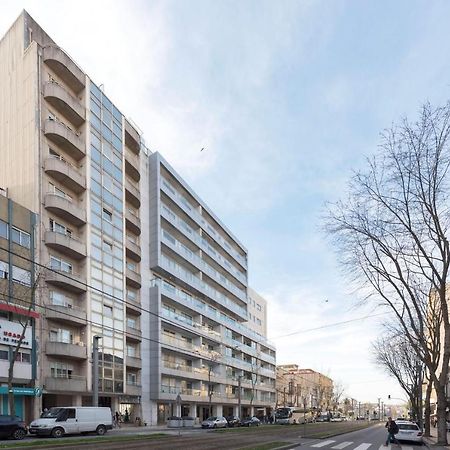 Lovelystay - 1Br Flat With Stunning Views Over Porto Vila Nova de Gaia Eksteriør bilde