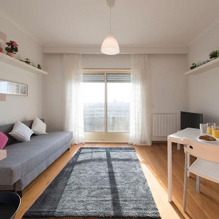 Lovelystay - 1Br Flat With Stunning Views Over Porto Vila Nova de Gaia Eksteriør bilde