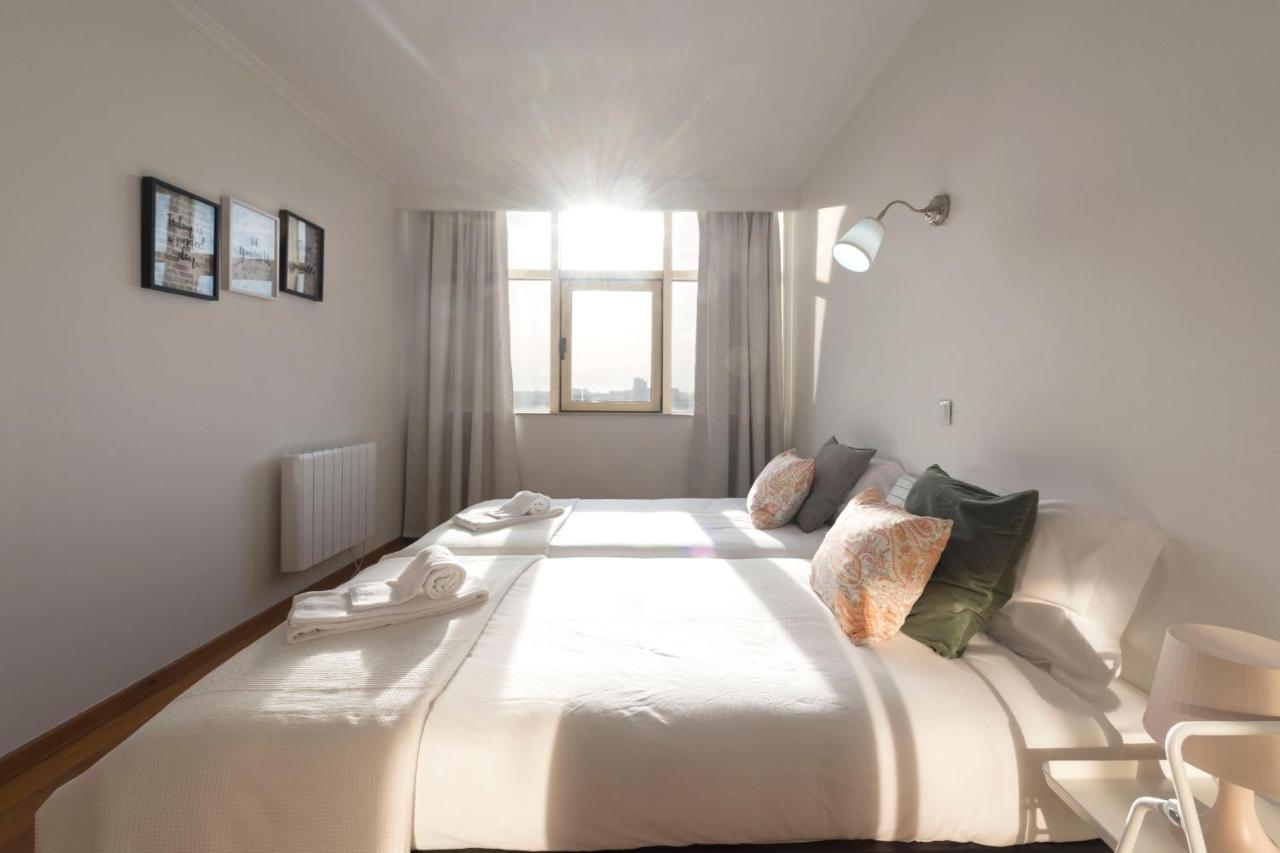 Lovelystay - 1Br Flat With Stunning Views Over Porto Vila Nova de Gaia Eksteriør bilde