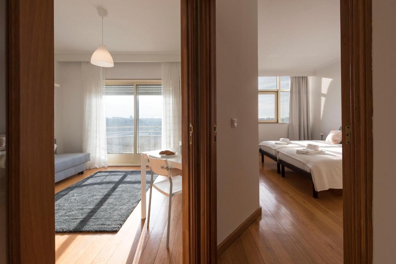 Lovelystay - 1Br Flat With Stunning Views Over Porto Vila Nova de Gaia Eksteriør bilde