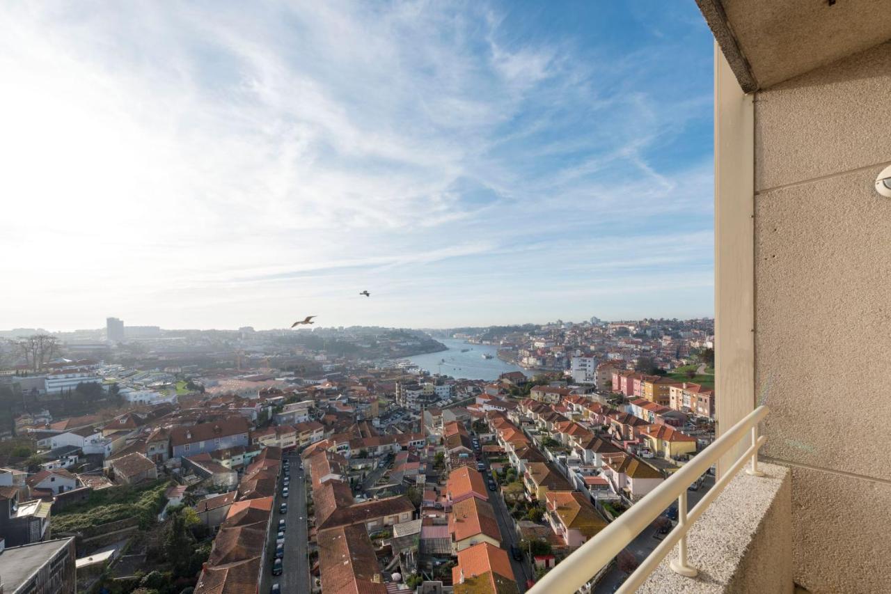 Lovelystay - 1Br Flat With Stunning Views Over Porto Vila Nova de Gaia Eksteriør bilde
