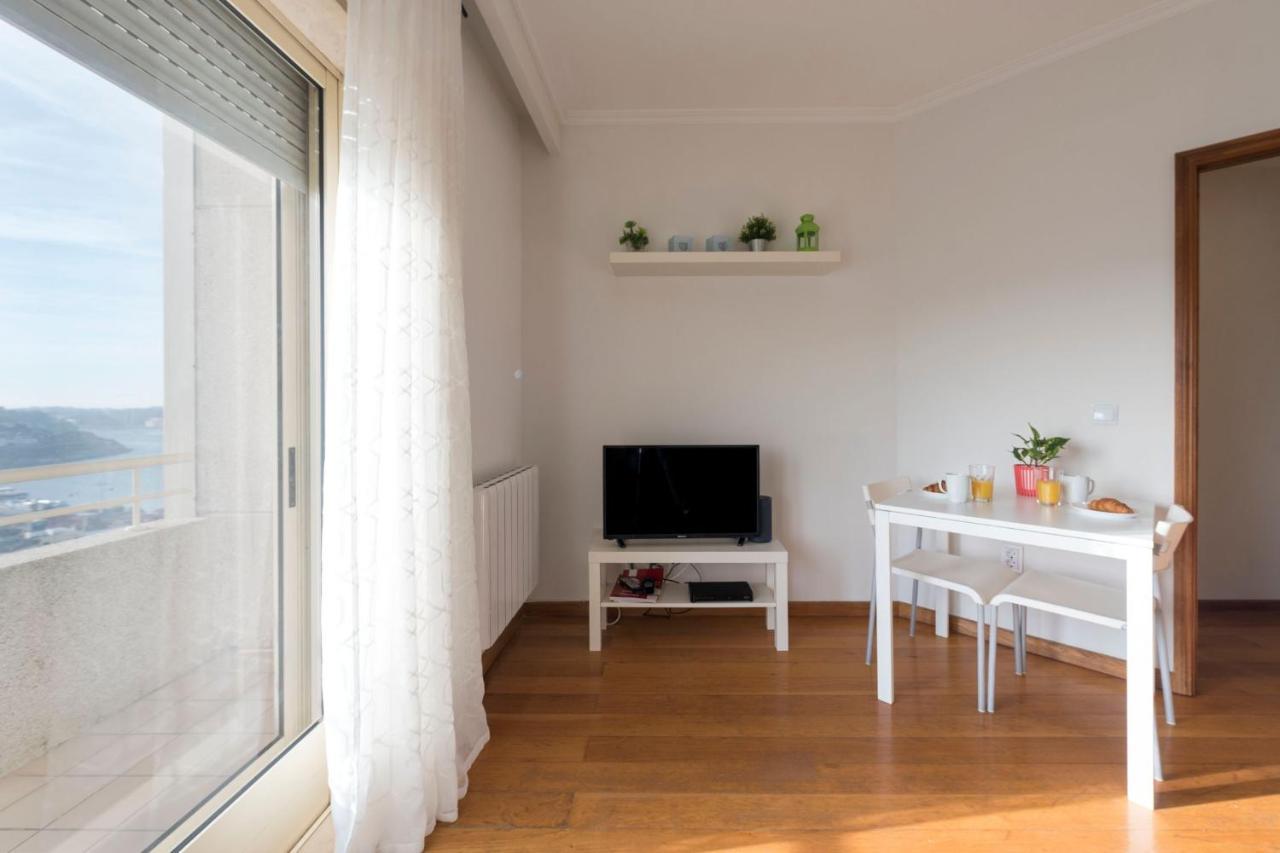 Lovelystay - 1Br Flat With Stunning Views Over Porto Vila Nova de Gaia Eksteriør bilde
