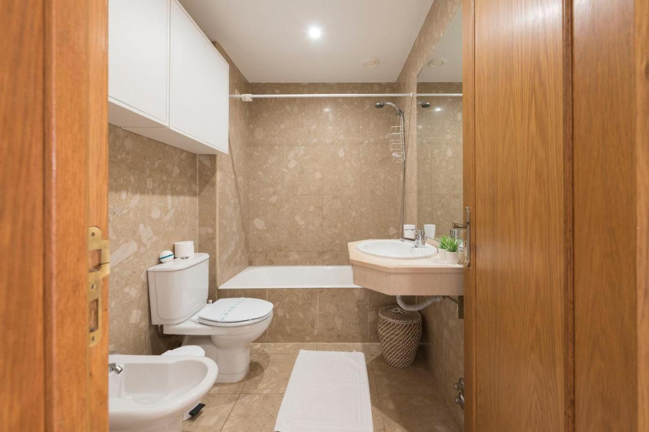 Lovelystay - 1Br Flat With Stunning Views Over Porto Vila Nova de Gaia Eksteriør bilde