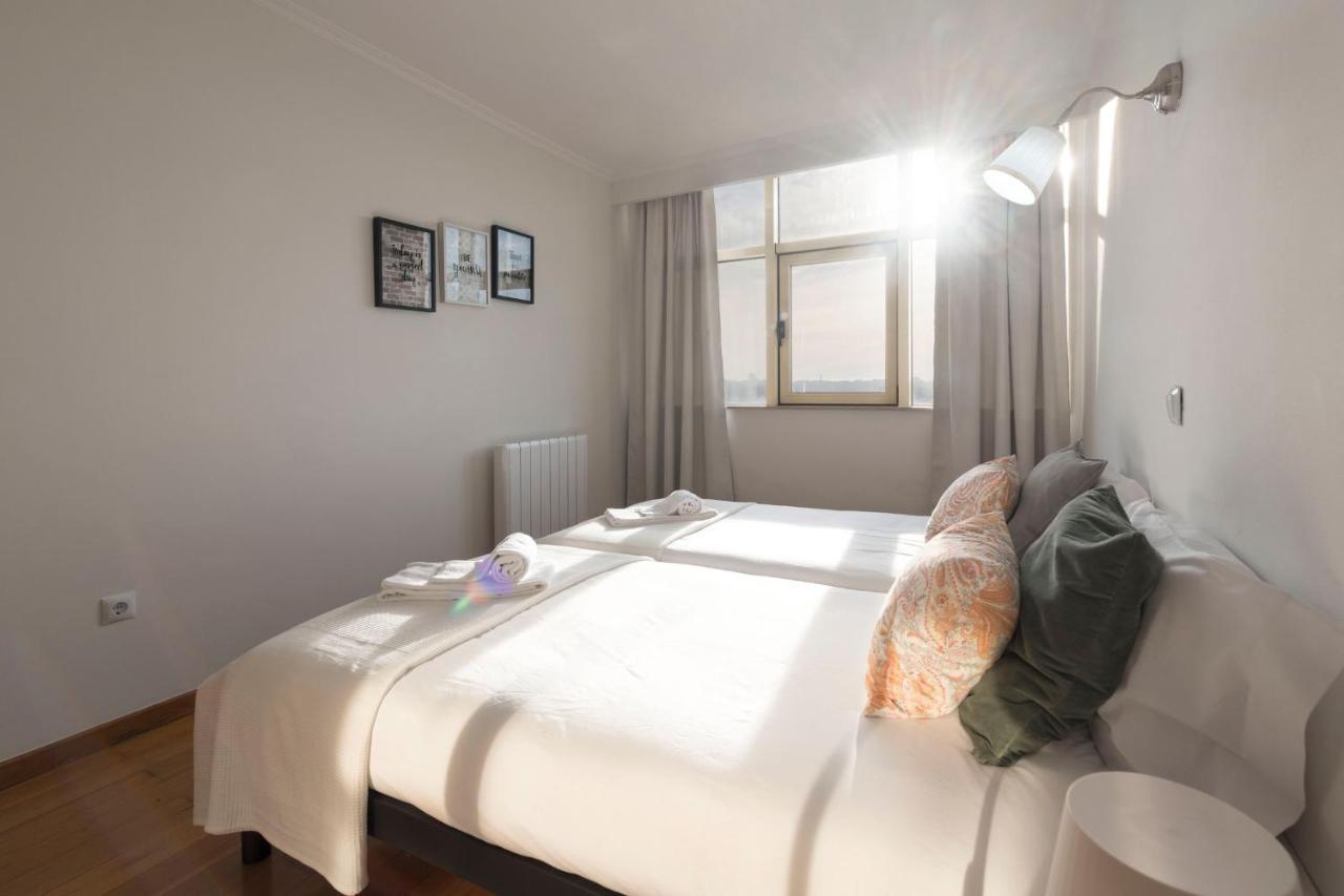 Lovelystay - 1Br Flat With Stunning Views Over Porto Vila Nova de Gaia Eksteriør bilde